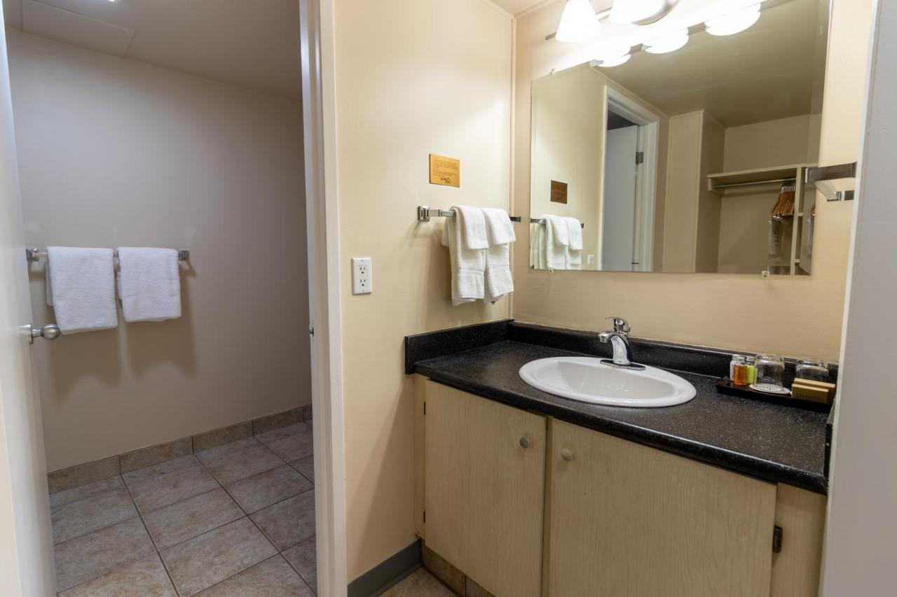 Bcm Inns Fort Mcmurray - Downtown Luaran gambar