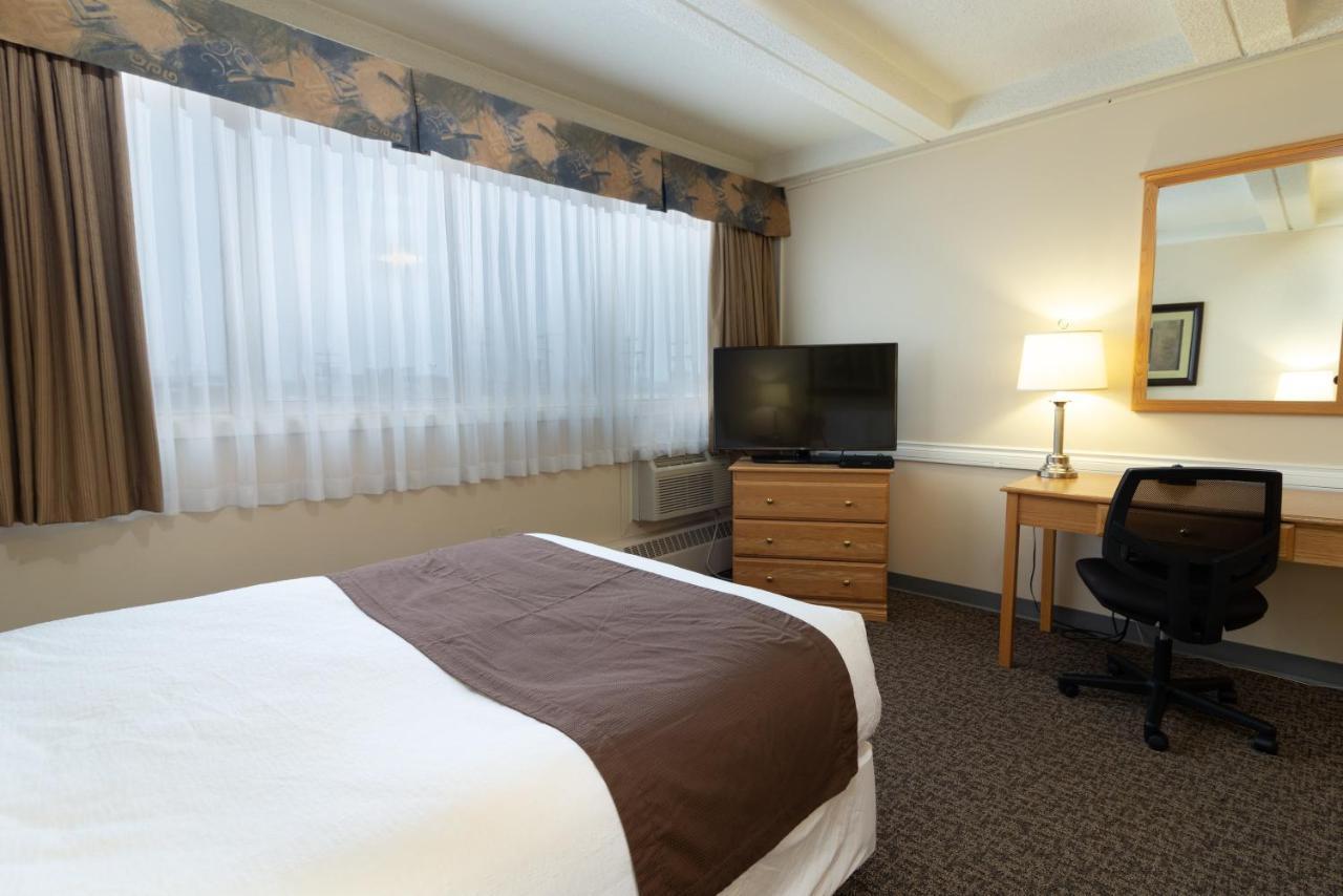 Bcm Inns Fort Mcmurray - Downtown Luaran gambar