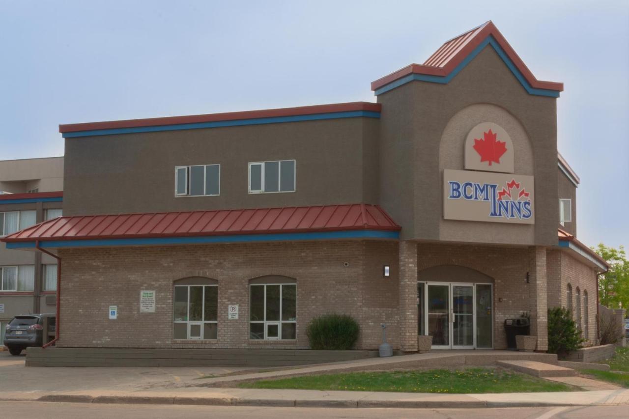 Bcm Inns Fort Mcmurray - Downtown Luaran gambar